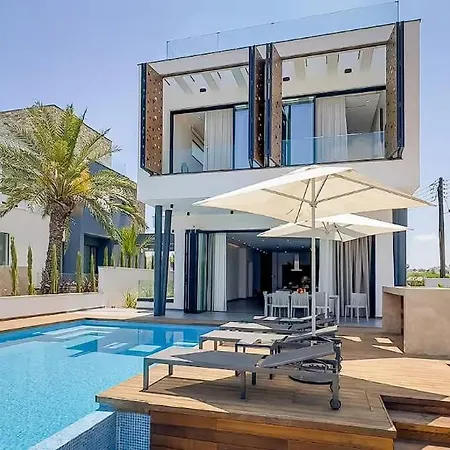 Enjoy The Sunny Mediterranean Climate !
